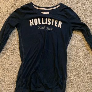 Hollister surf team long sleeve. Navy blue size medium.